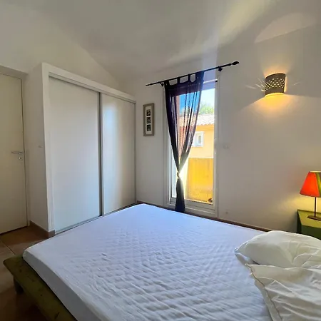 Laurence * Porto-Vecchio (Corsica)